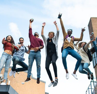 Parcours professionnel de Denissa Nebout : architecte et responsable d'équipes devenue praticienne en intégration des réflexes primitifs. Mère de trois enfants, elle accompagne familles et professionnels vers l'équilibre psycho-corporel grâce aux méthodes RéflexTonic. Consultations individuelles et ateliers en entreprises, écoles et crèches en Savoie Groupe de personnes. Accompagnement thérapeutique personnalisé pour adultes en entreprise à Chambéry Barby Savoie